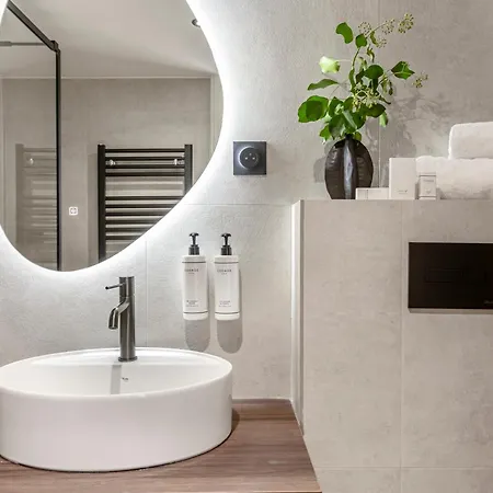 Le Madame By Sweett Hotel Paris Exterior photo