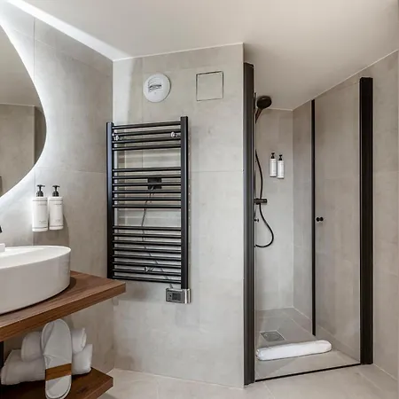 Le Madame By Sweett Hotel Paris Exterior photo